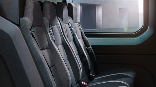 3 à 4 sièges en rang 2 - Cabine approfondie - Renault Master